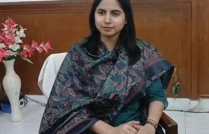 Two SDMs of Mirzapur topped UPSC 2024: Hemant Mishra became IAS with 13th rank and Saumya Mishra with 18th rank