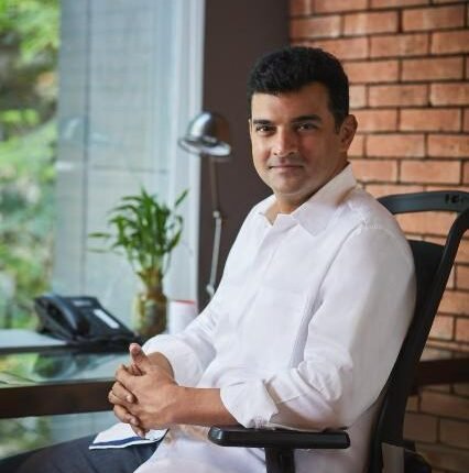 Stephen Frears to direct series adaptation of 'The Anarchy', Siddharth Roy Kapur to lead