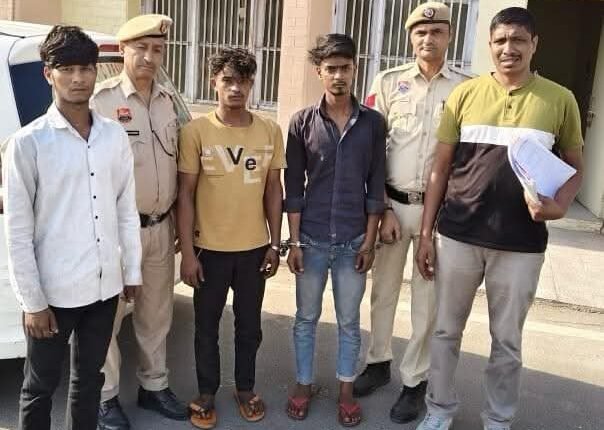 The team of Saran police station arrested the accused in the case of raping a minor