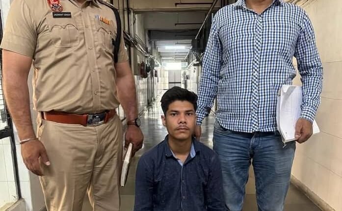 The team of Cyber ​​Thana Central arrested the accused in the case of making obscene photos of a woman and demanding money