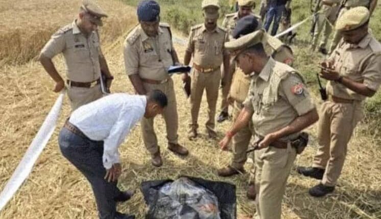 After Meerut, the horrific incident was repeated in Deoria: The wife along with her lover (nephew) killed the husband and threw the body in a suitcase