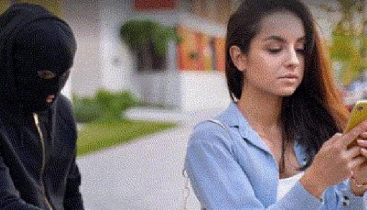 Every year lakhs of smartphones are stolen in India: Do not panic if your smartphone is stolen or lost, the phone can be found, block the IMEI number from the CEIR portal