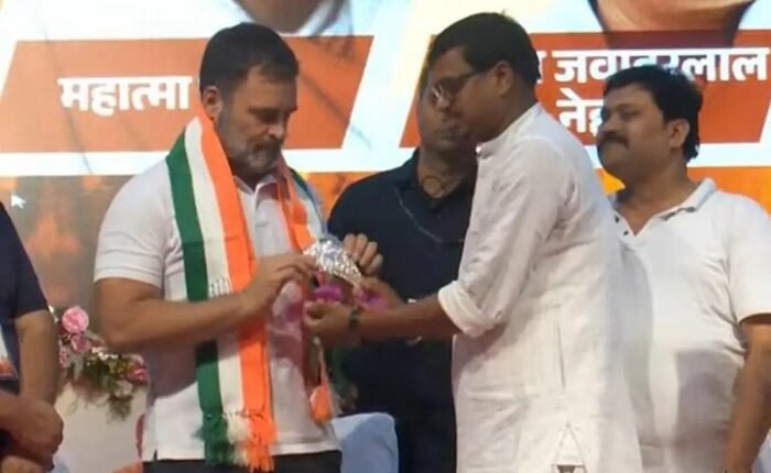 Rahul Gandhi joins Congress padyatra in Bihar's Begusarai