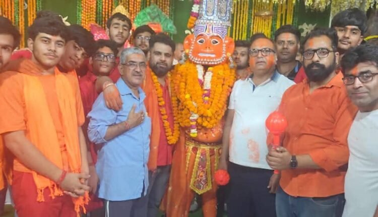 Procession taken out on the occasion of Shri Hanuman's birth anniversary, grand welcome received at many places