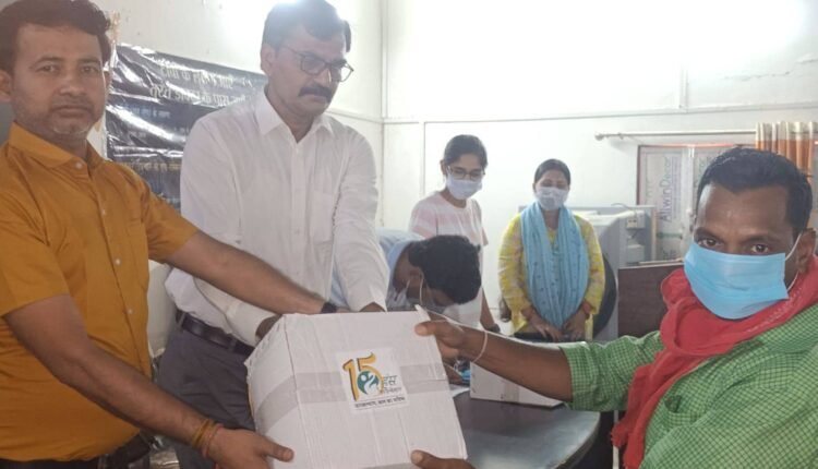 Initiative: 25 TB patients were adopted by presenting them with health enhancing nutrition packets