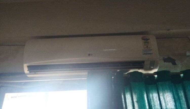 Patients are facing problems due to lack of facilities in SNCU of Women's Hospital