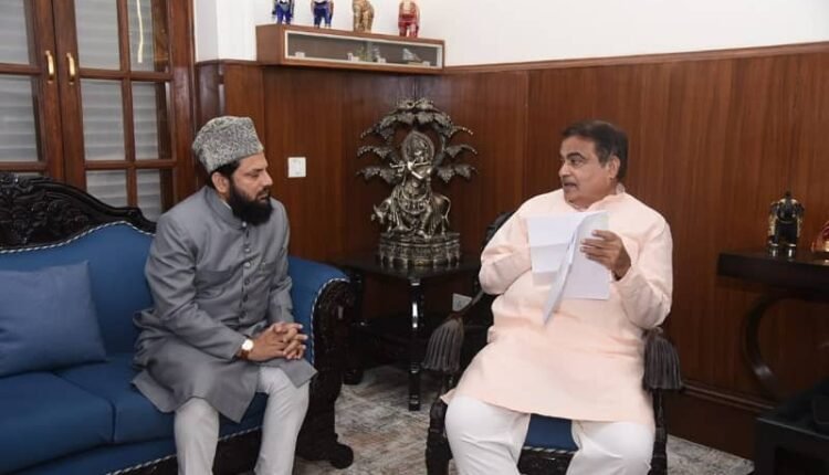 Rampur MP Mohibullah Nadbi met Union Minister Nitin Gadkari, demanded to connect Rampur with Lucknow-Agra Expressway
