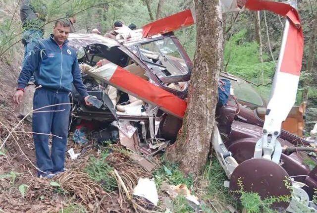 Major accident in Uttarkashi 5 devotees killed, 2 seriously injured in helicopter crash