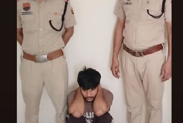 Silver and gold worth lakhs stolen from a jeweler's shop, salesman turned out to be a traitor