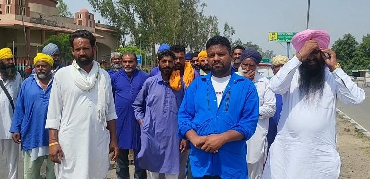 Attari trade border closed after Pulwama attack, livelihood of lakhs of people in danger