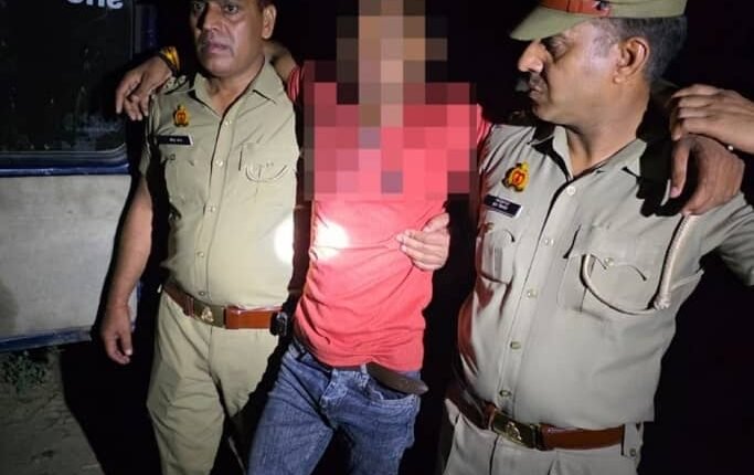 Two robbers arrested during an encounter by Thana Bhojpur Police team