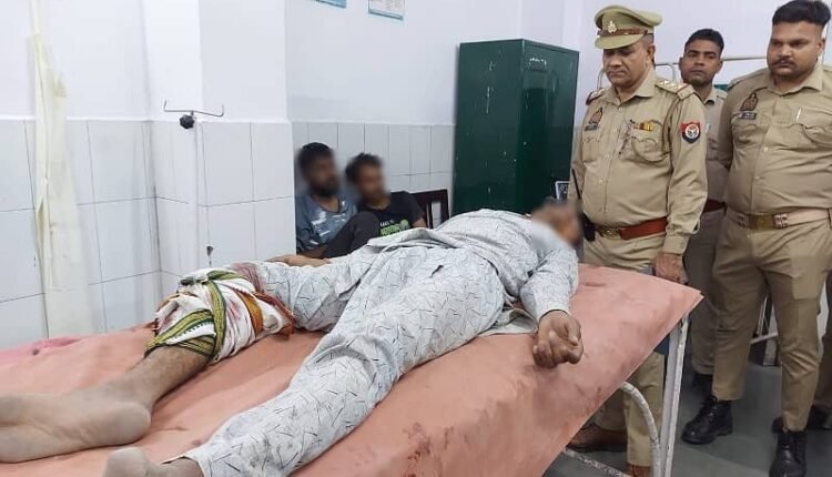 Civil Line Police Station got a big success - 03 notorious cow smugglers arrested in injured condition in an encounter, illegal arms, cartridges and bike without number plate recovered