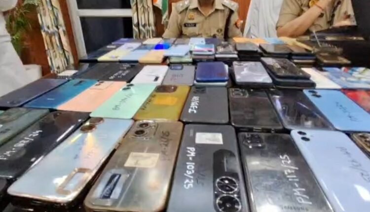 Big success of Surveillance Cell Rampur: 110 lost mobile phones recovered, estimated price Rs 12.50 lakh