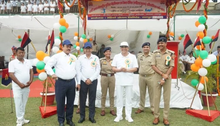 Rampur: 42nd inter-district police badminton and table tennis competition inaugurated with great pomp, SP Vidyasagar Mishra inaugurated it
