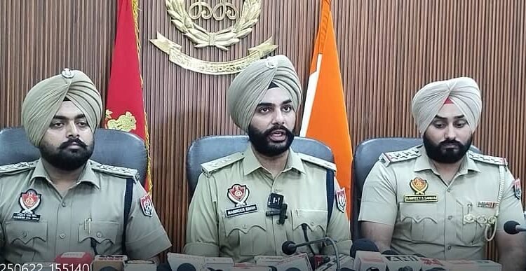 Big action by Amritsar Rural Police, gang playing with the security of the country exposed