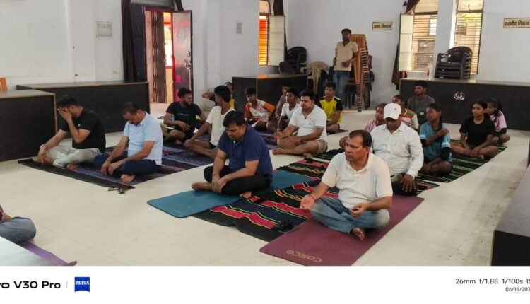 On the occasion of International Yoga Day, yoga practice was conducted by instructor Pooja Pandey in the presence of dynamic SDM Sadar Gulab Chandra