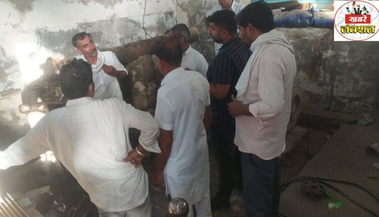 Problems increased among the people due to shortage of drinking water in ward number three of Ellenabad city, people's thirst was quenched with the help of the ward councilor,,,,,