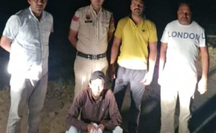CIA Ellenabad police team arrested a youth with a 12 bore illegal pistol