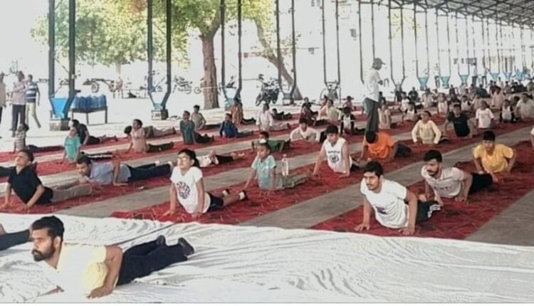 Final rehearsal for the 11th International Yoga Day program