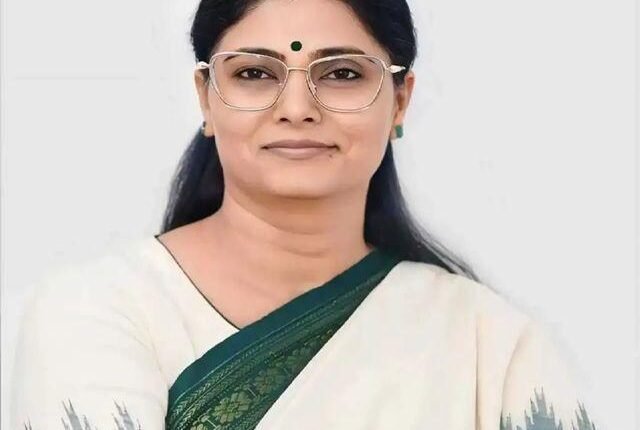 Demand to include Chunar's pink sandstone in ODOP scheme, Minister Anupriya Patel wrote a letter to CM