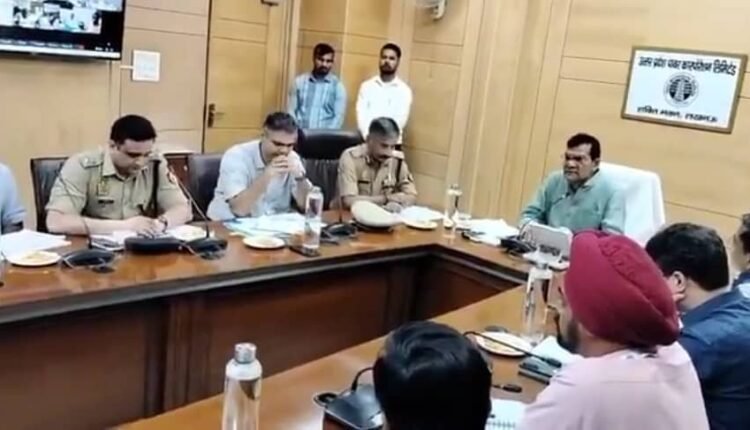 Energy Minister A.K. Sharma's anger burst out on the electricity department - "We are running a public service, not a trader's shop!"