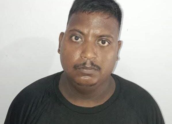 The team of Adarsh Nagar police station arrested an accused on charges of fighting