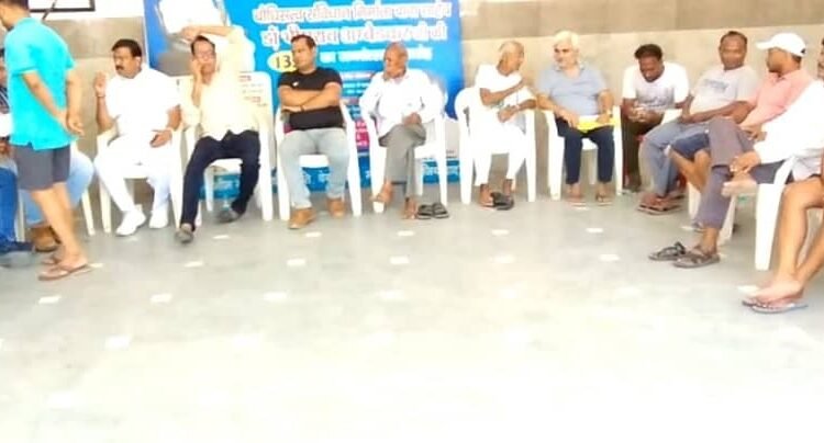 Modinagar: Administration measured the land occupied in the name of cemetery in Begumabad, action was taken on the orders of SDM