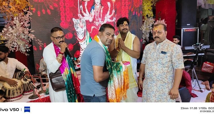 Mirzapur: .....Come, the call has come, the mother has called... but the devotees danced