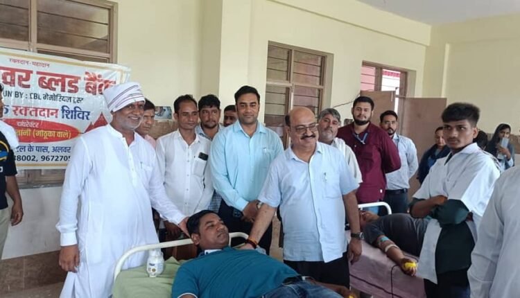 Blood donation camp organized on Dr. Shyama Prasad Mukherjee's birth anniversary and participants honored