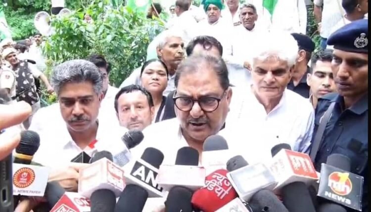 Today every section of the state is unhappy, employees are unhappy, farmers are unhappy, laborers are unhappy, businessmen are unhappy: Abhay Singh Chautala