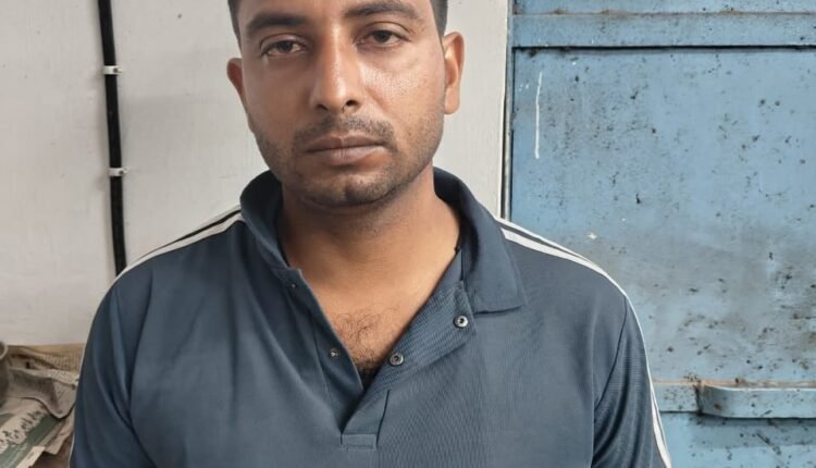 Fraud of 30 lakhs by posing as an employee of Mumbai Crime Branch, 2 accused including the account holder arrested