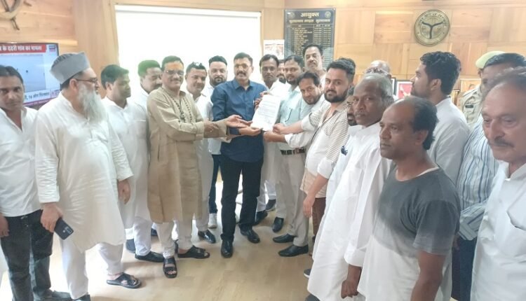 Arbitrary increase of house tax and water tax on the people of Rampur – Councilors protested