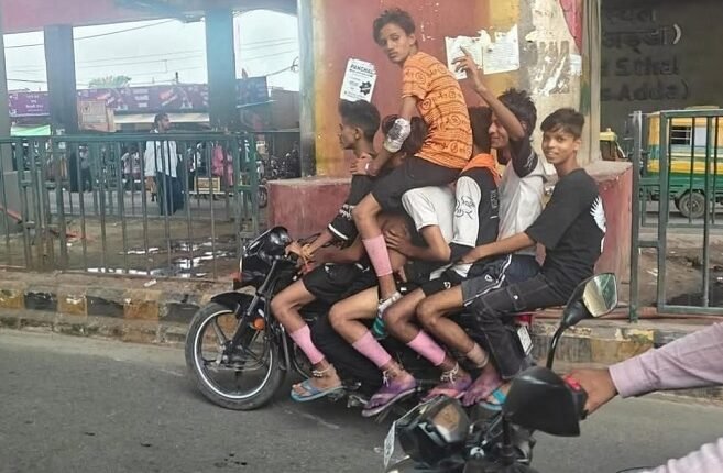 In the Kanwar Yatra, traffic rules are being flouted in the name of religion