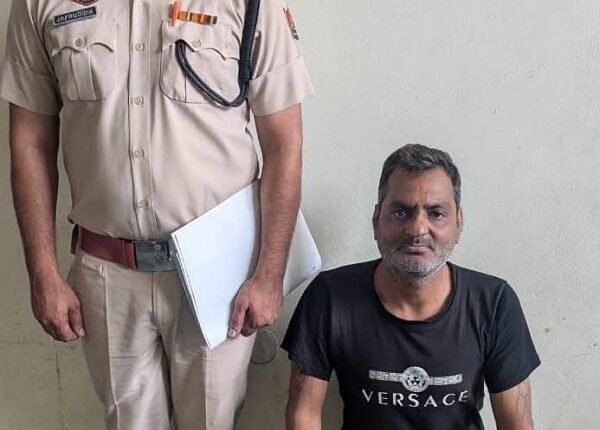 One accused arrested in case of selling illegal drugs