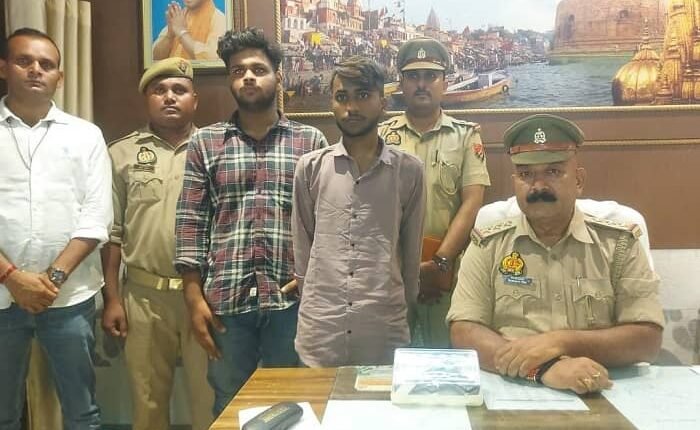 Varanasi: Cantt police arrested two accused with an illegal pistol and 3 illegal cartridges...