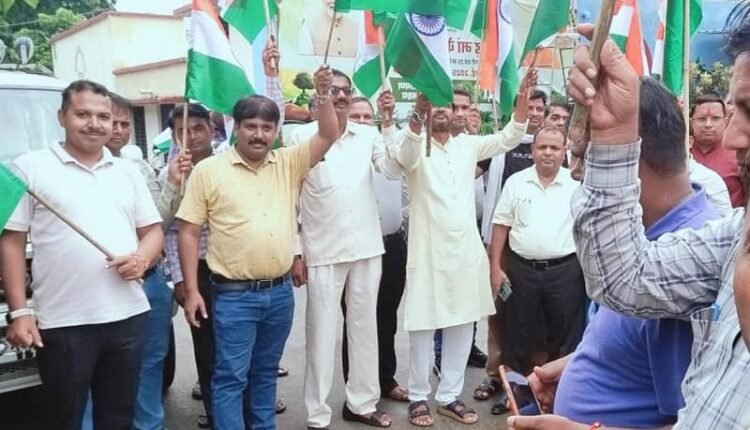 Grand tricolor procession of Uttar Pradesh State Employees Joint Council in Badaun