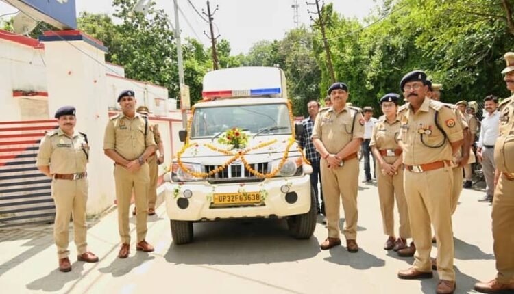 Superintendent of Police inaugurated the district mobile forensic van in Barabanki