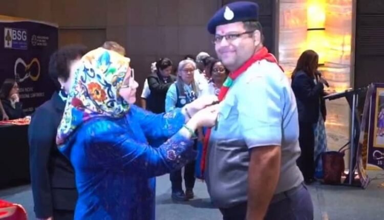 Sunil Sardana of Ellenabad and Sandeep Dawla of Sirsa were honored in the Asia Pacific Conference of Bharat Scout Guide