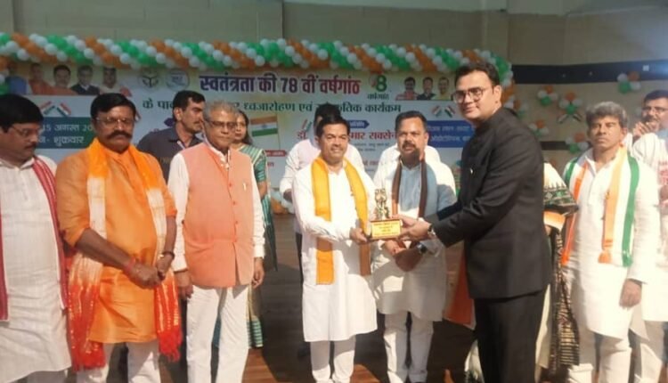 Tricolor is the pride of the country: Union Minister of State BL Verma