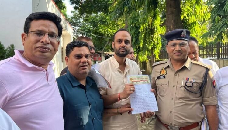 Meeting of business leaders in Ghaziabad Police Line, Modinagar Vyapar Mandal put forward 6 major demands