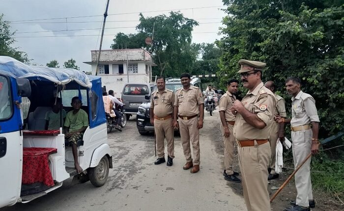 Rakshabandhan was celebrated with joy, police remained alert, relief from traffic jam at railway gates