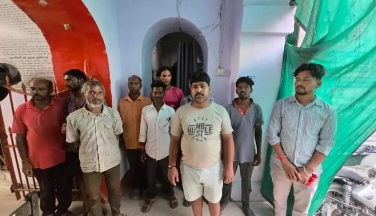 Varanasi: Online gambling was being played using Bhagya Lakshmi app in an e-rickshaw 200 meters away from the ACP office