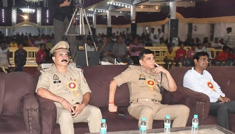 Superintendent of Police inspected Ramlila security arrangements and issued strict instructions regarding Dussehra and Diwali.