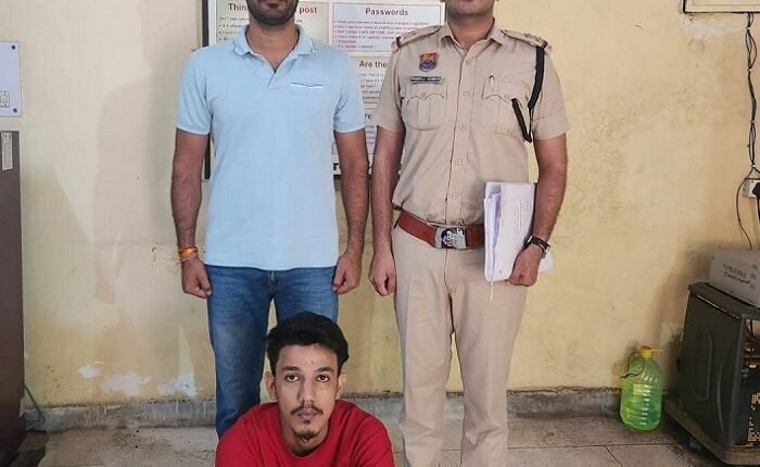 Rs 1,75,010 was recovered from a lost phone; main accused arrested