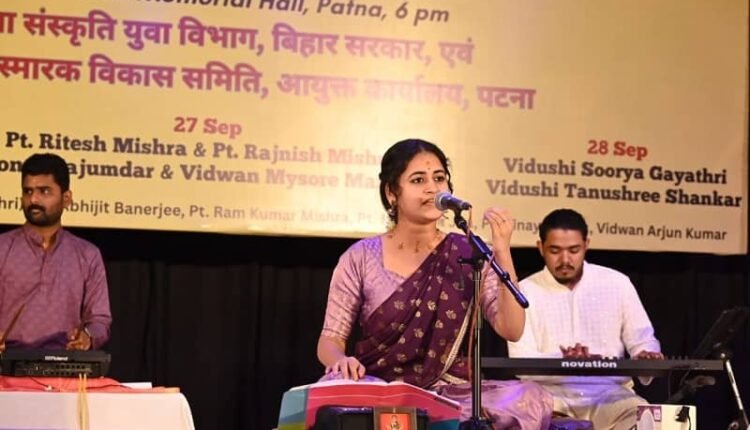 Durga Swarotsav 2025 concludes with a grand finale: Music and dance spell enchantment at the SK Memorial Hall