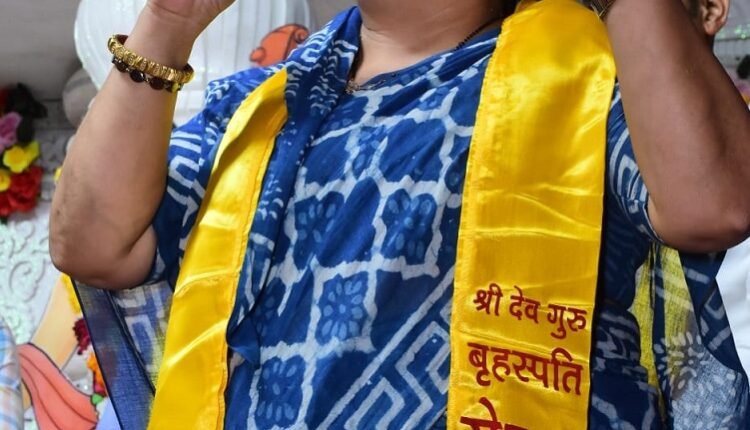 Faridabad: A sea of ​​devotion poured in at the Shrimad Narada Mahapuran Katha. Mayor Praveen Batra said, "Religious events are essential for social order."