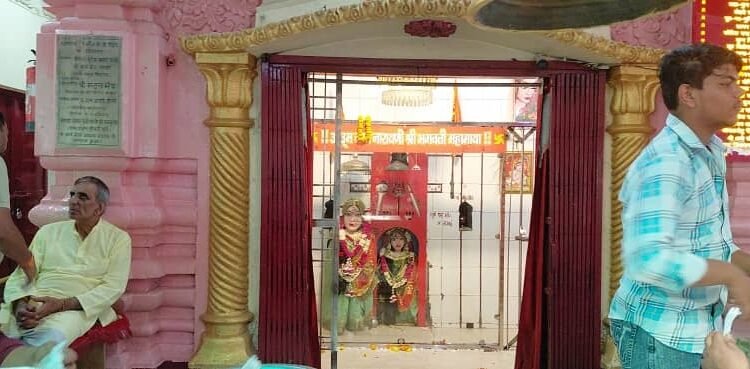 Navratri celebrations in Modinagar: Devotees throng Mahamaya Devi Temple