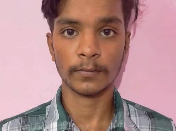 When he refused to give money for drinking alcohol, he was beaten and stabbed. Accused arrested