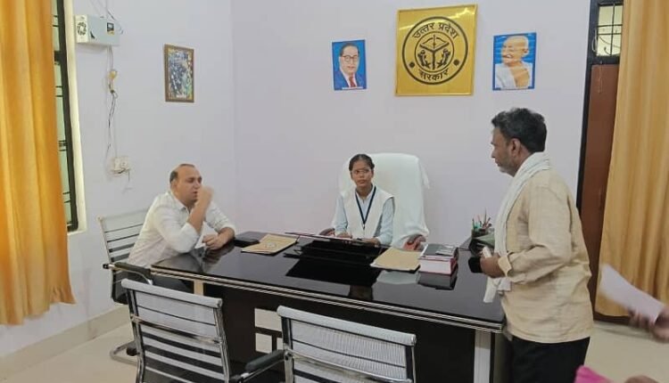 Sonbhadra: Class 12 student Aditi becomes SDM for a day