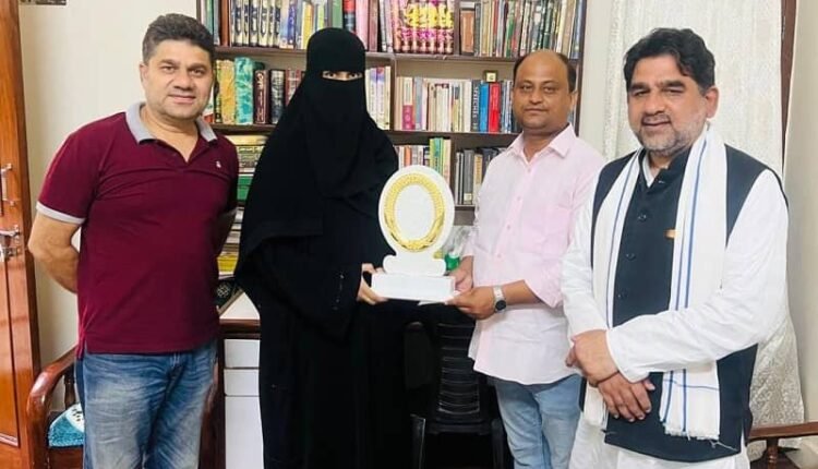 Nida Sahar was honored on Teacher's Day